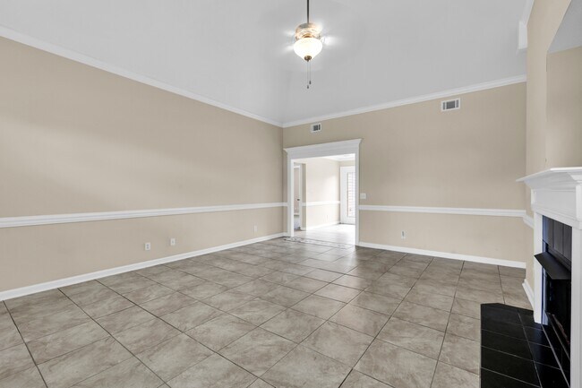 Building Photo - 4 Expedition Way