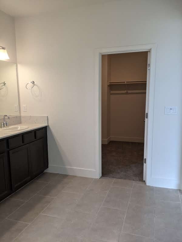 Building Photo - 2312 Vaca Way