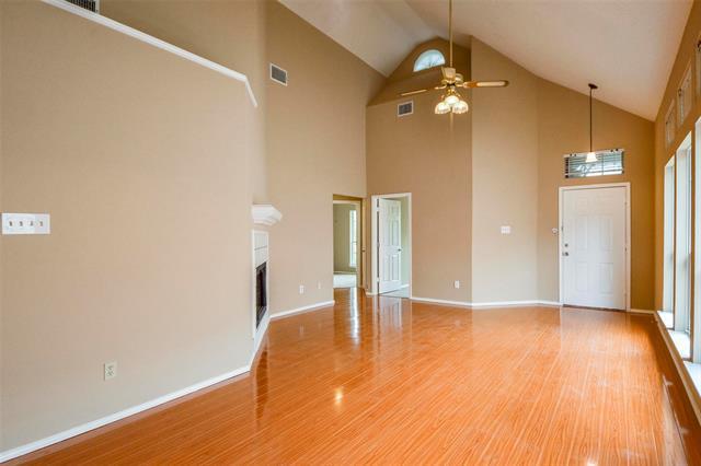 Building Photo - 2406 Weatherby Dr