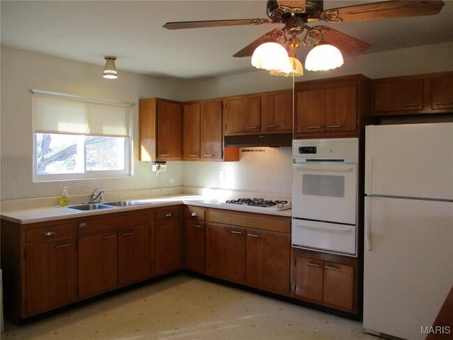 Building Photo - 245 Lindy Blvd