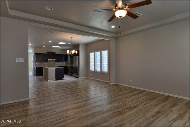 Building Photo - 221 Jennice Cir