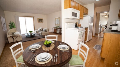 Dining Room - Dakota View Estates