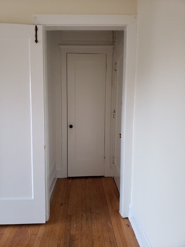 Building Photo - 2712 N Milwaukee Ave