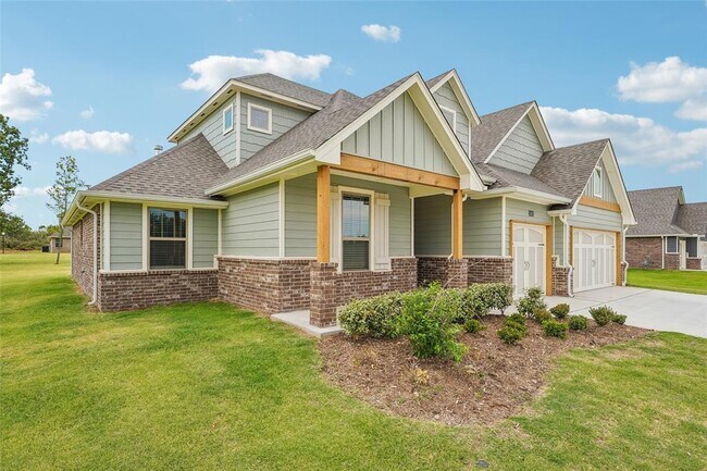 Building Photo - 12401 Samara Dr