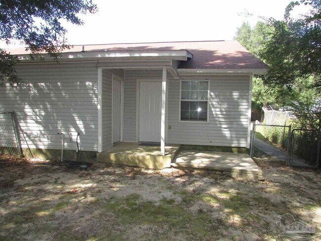 Building Photo - 7135 Pearson Rd