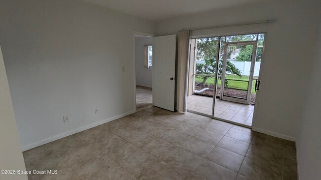 Building Photo - 1633 Sunny Brook Ln