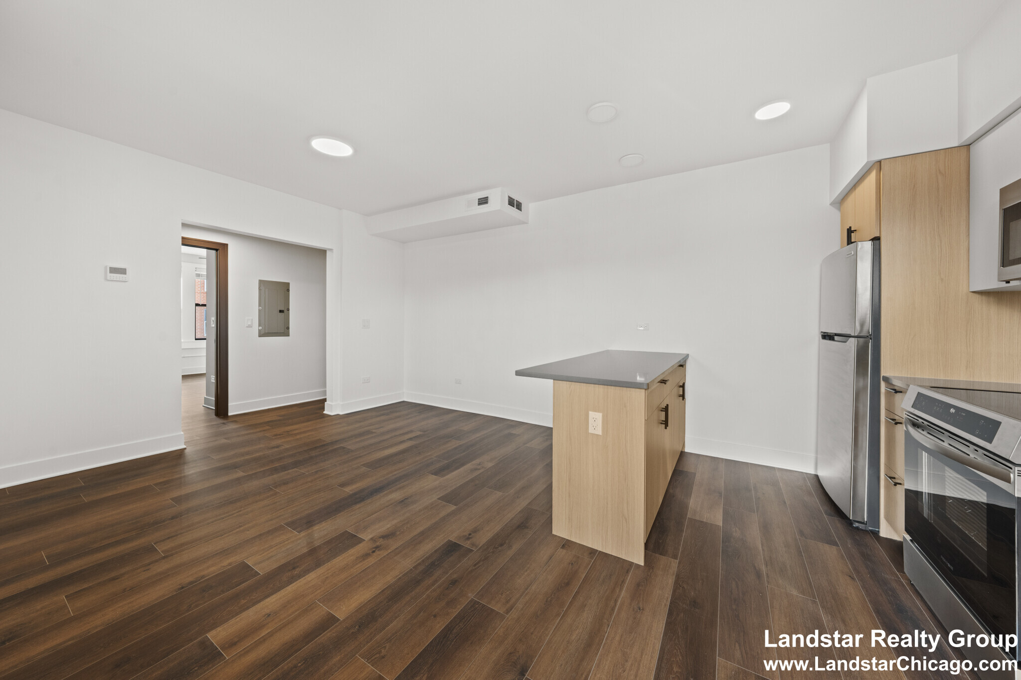 Building Photo - 1241 Chicago Ave