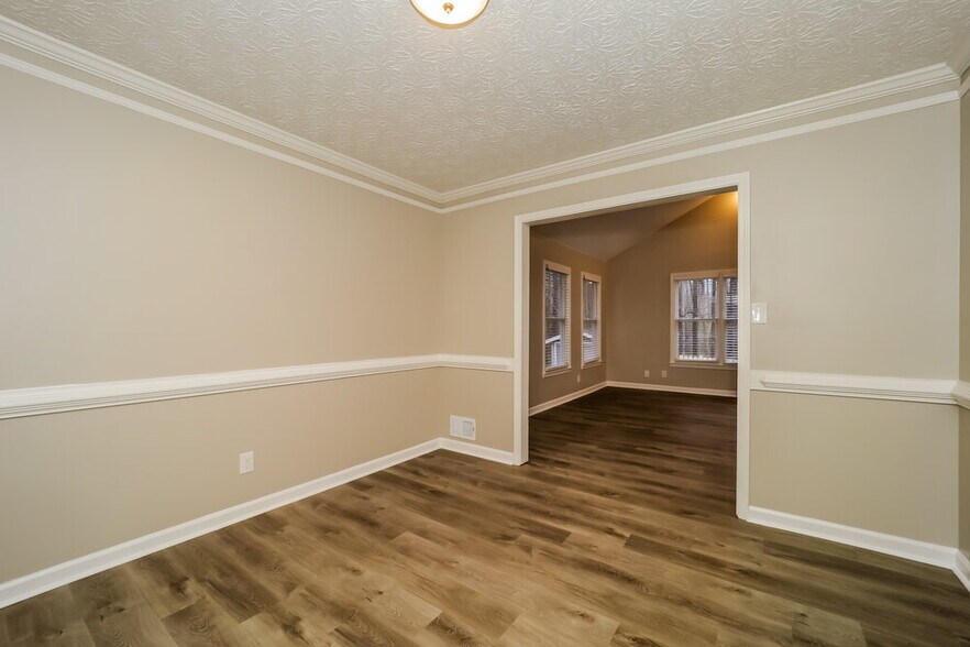 Building Photo - 2920 Sandstone Trail