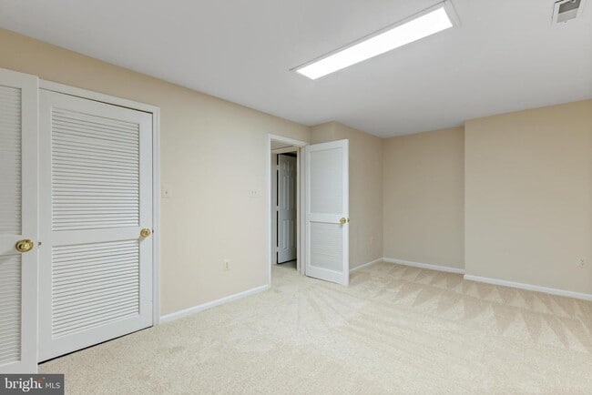 Building Photo - 208 Bristol Downs Dr