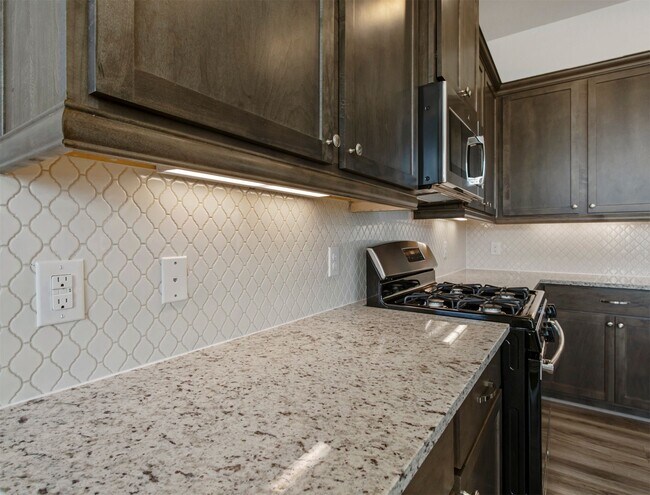 Building Photo - 2511 Bordelon Ln