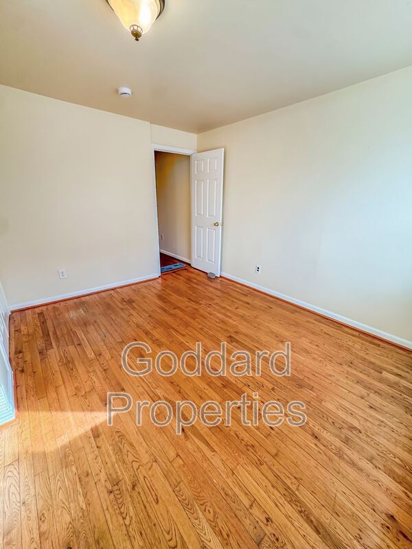 Building Photo - 1801 S Charles St