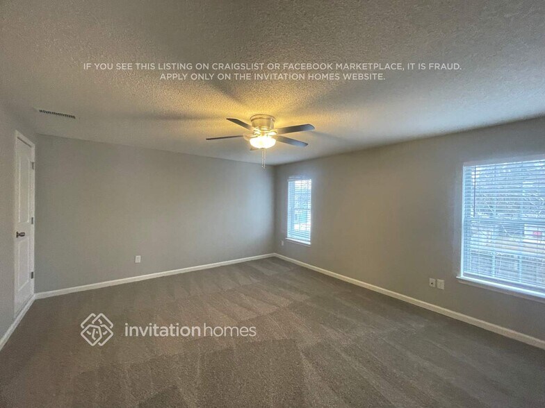 Building Photo - 4578 Grove Park Way NW