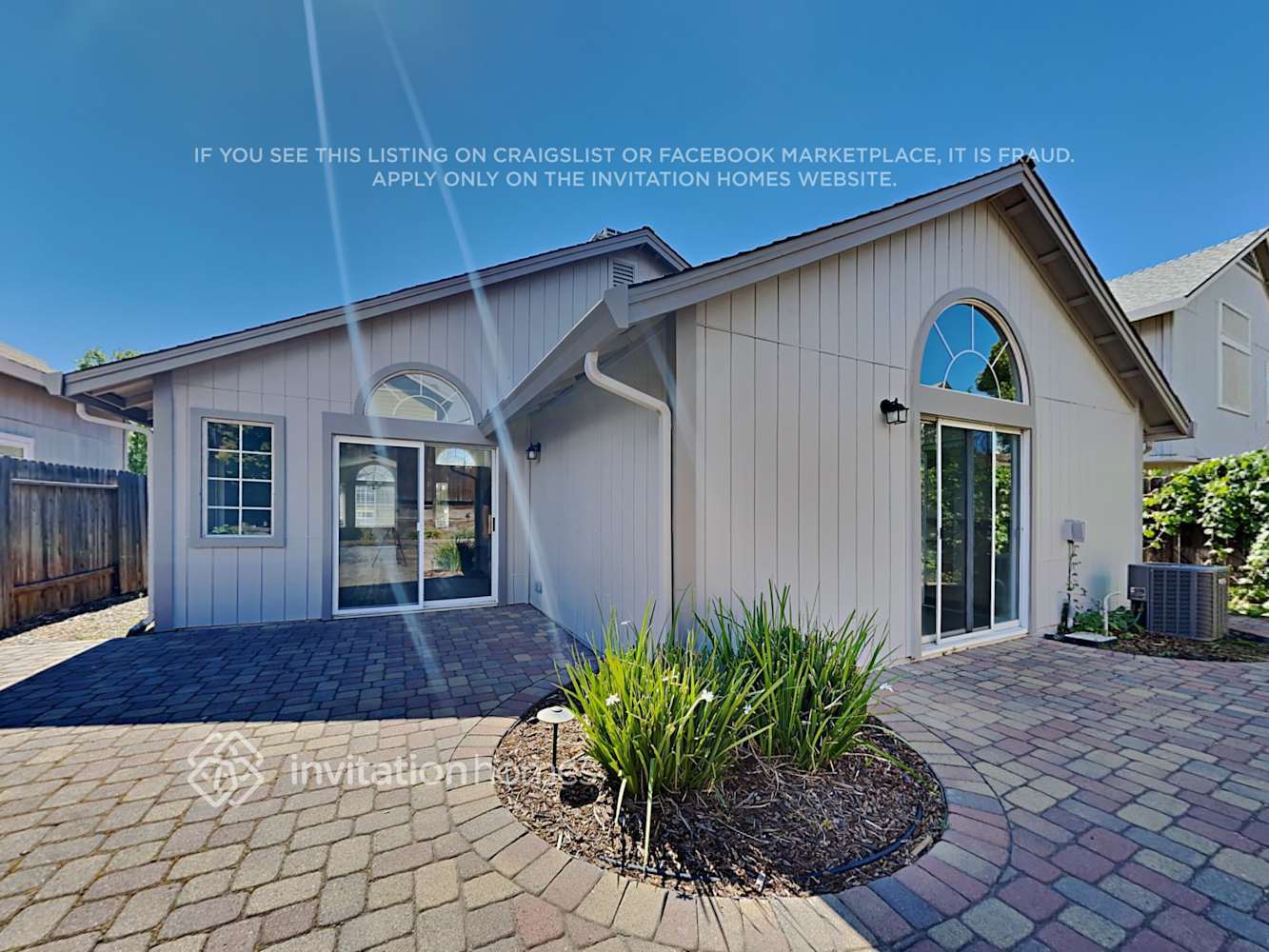 Building Photo - 8250 Lonely Hill Way