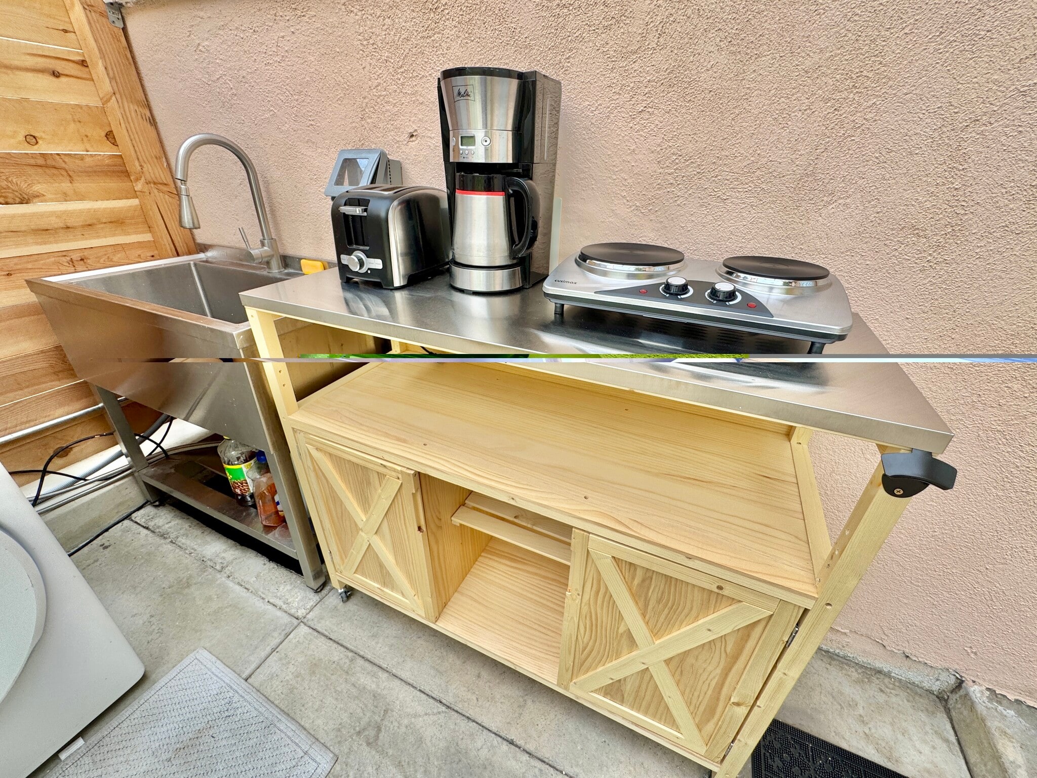 Building Photo - 10443 Califa St