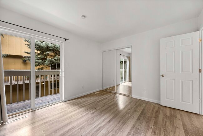 Building Photo - 1615 Cottonwood Dr