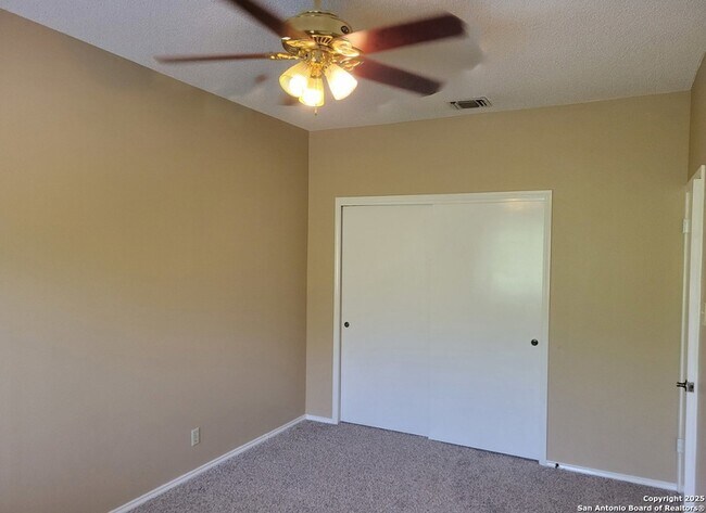 Building Photo - 5955 Heather View