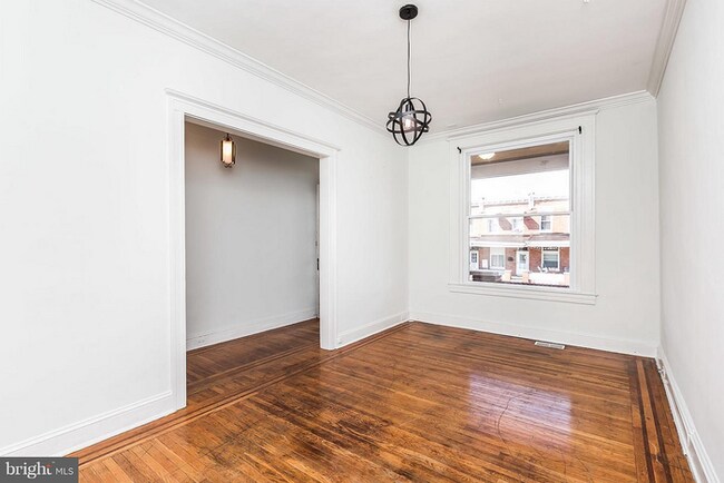 Building Photo - 3 Bedroom in a GREAT AREA