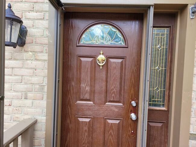 Building Photo - 9258 Red Cart Ct