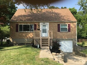 Building Photo - 1301 Voll Rd