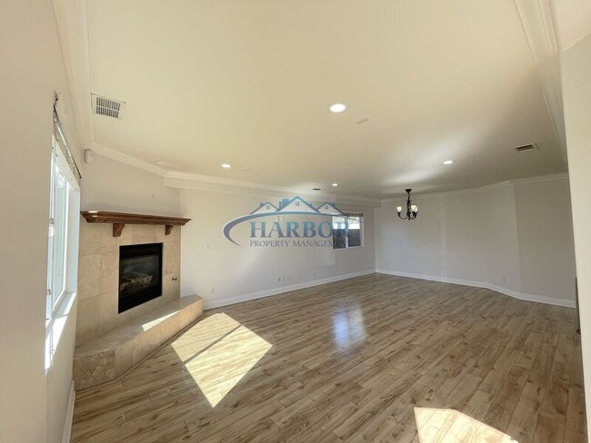 Building Photo - 4535 168th St