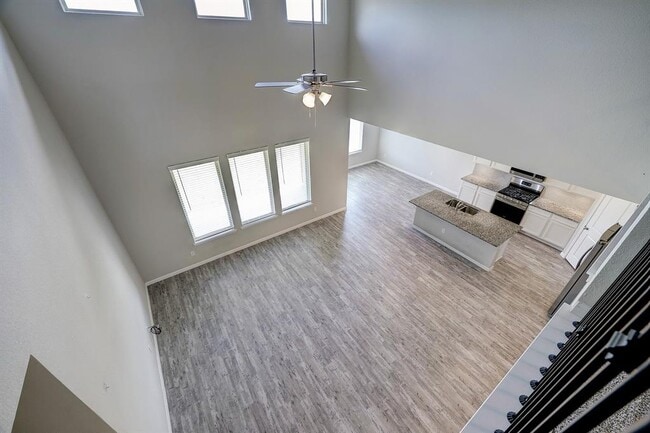 Building Photo - 28011 Langsdale Ct