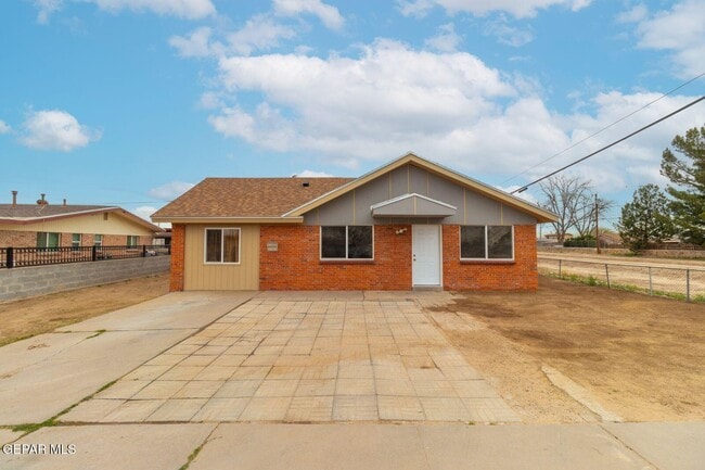 Building Photo - 8620 Campana Ct