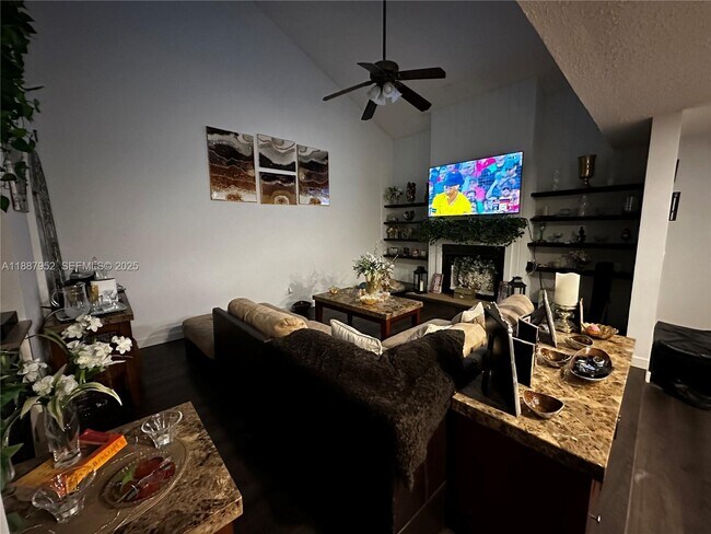 Building Photo - 3971 Coral Springs Dr