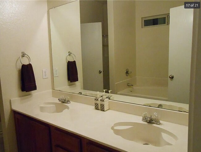 Building Photo - Charming 3-Bed, 3-Bath Home with Fireplace...