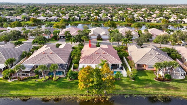 Building Photo - 11361 SW Pembroke Dr