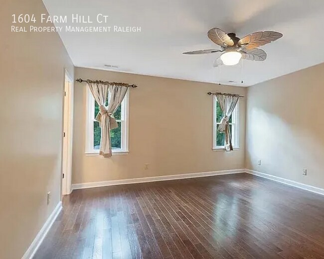 Building Photo - 1604 Farm Hill Ct