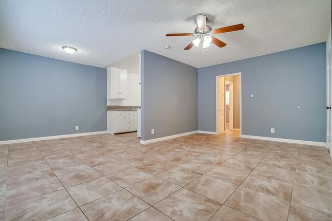 Interior Photo - 6419 10th Ave