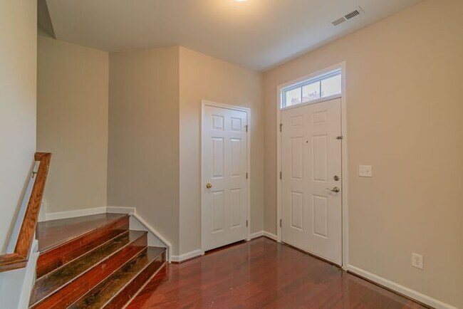 Building Photo - Corner lot home in beautiful Ft. Mill
