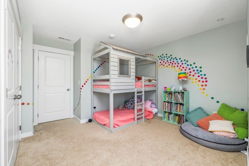 Building Photo - 4438 E Hurstbourne Dr