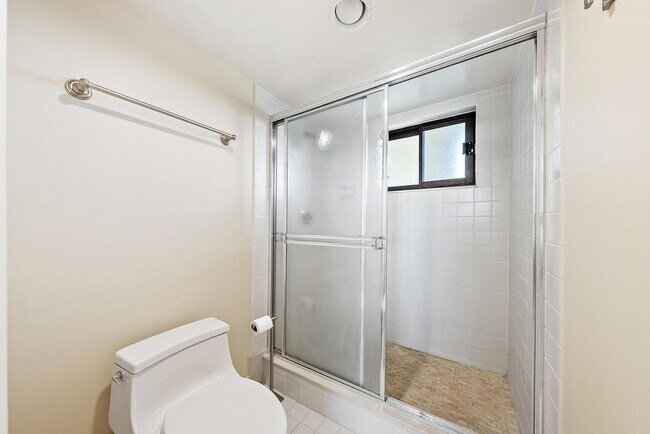 Building Photo - 400 Ocean Trail Way