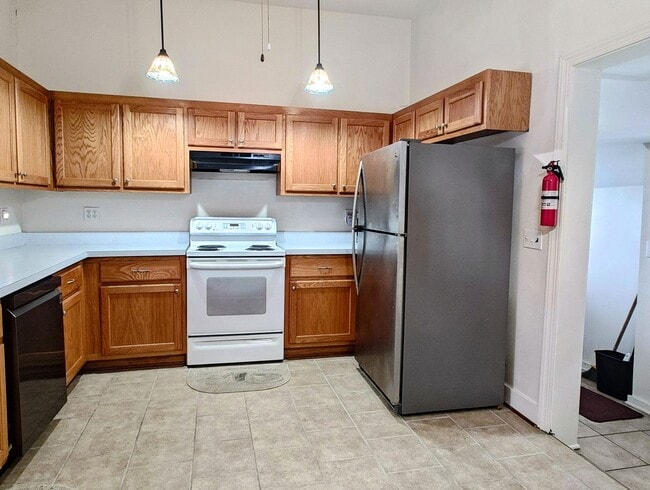 Building Photo - Providence Forge 2 bedroom farmhouse