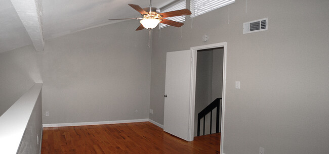 It gets great light from the clerestory windows - 8710 Park Ln