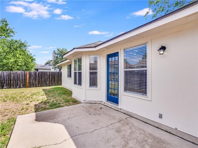 Building Photo - 7220 Black Panda Trail