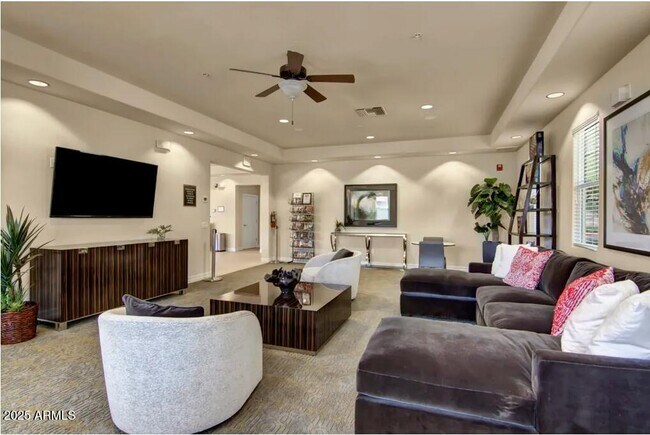 Building Photo - 3825 W Anthem Way