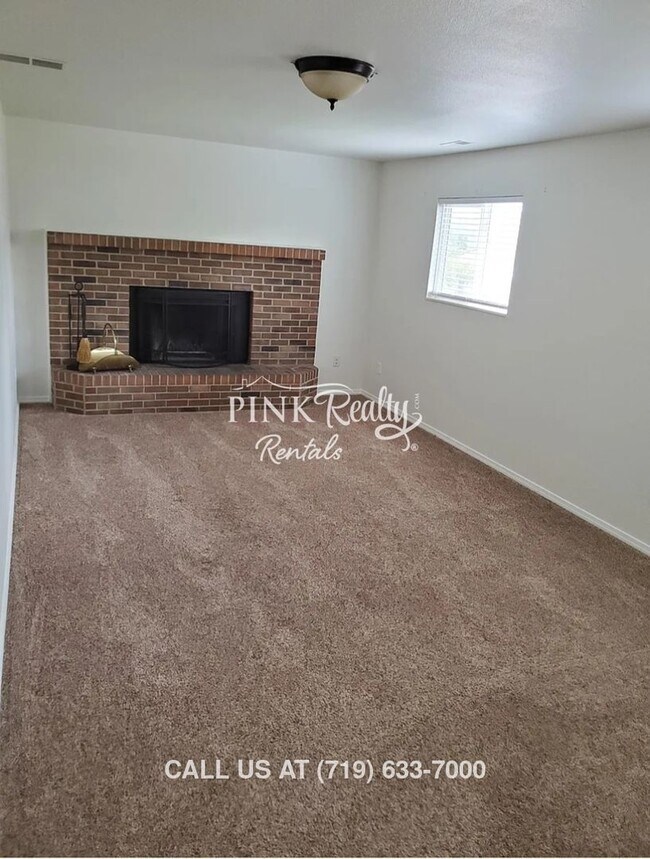 Building Photo - 6502 Lange Dr