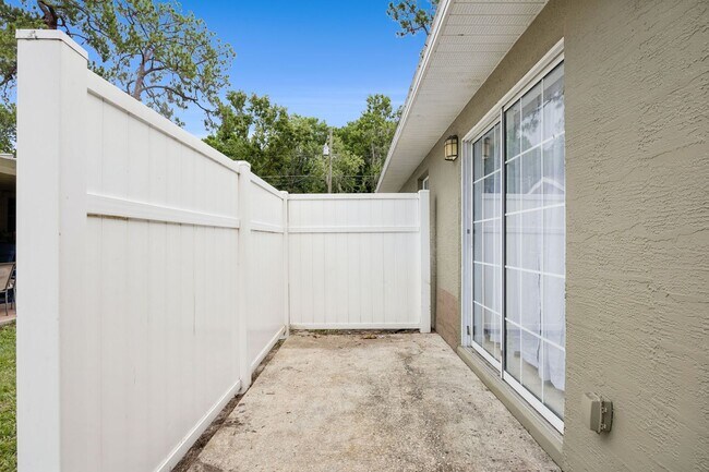 Building Photo - New rental