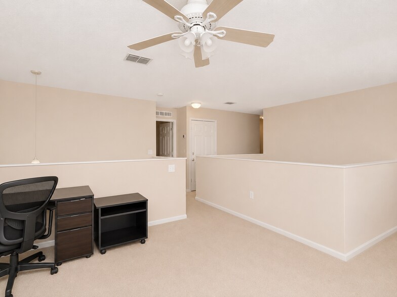 Building Photo - 3371 Hickory Leaf Ct