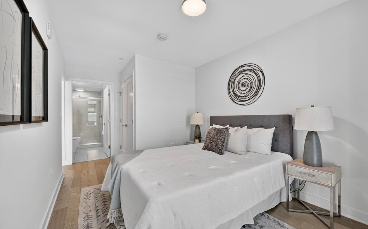 Building Photo - 37 L St SE