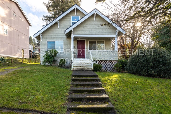 Building Photo - 2034 E 34th St