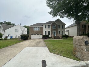 Building Photo - 733 Denham Arch
