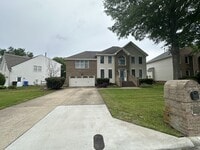 Building Photo - 733 Denham Arch