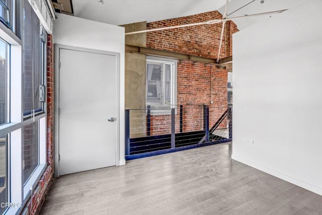 Building Photo - 527 Molino St