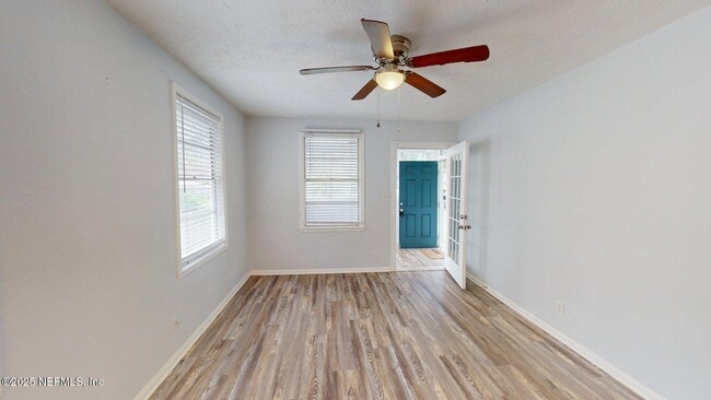 Building Photo - 3313 Myra St