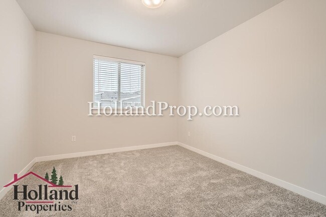 Building Photo - Brand-New Luxury Living Near Butternut Creek Park!