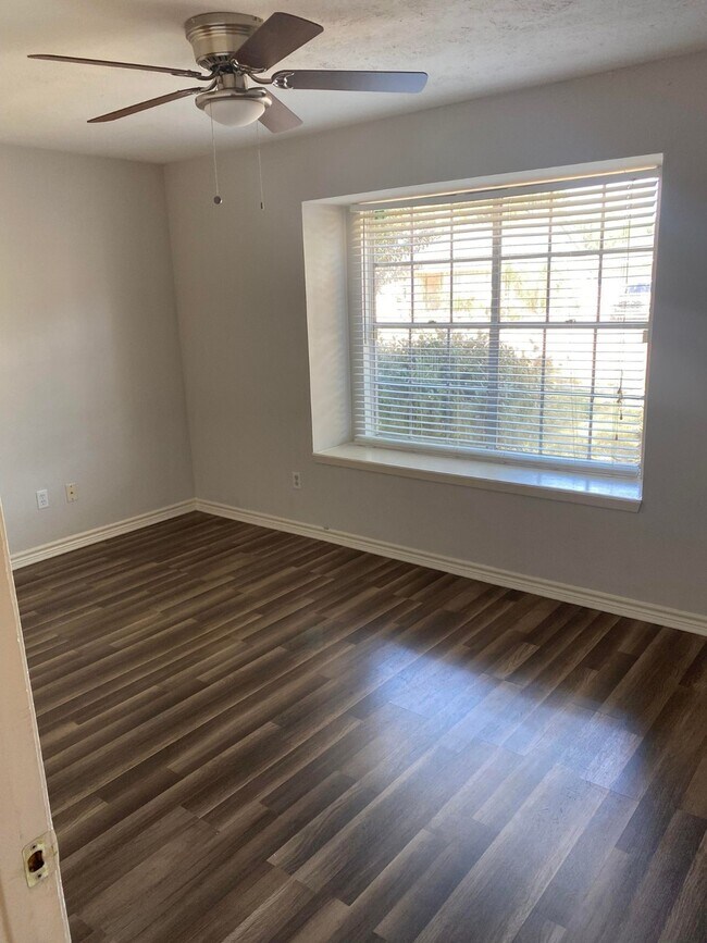 Building Photo - 18635 Bridoon Dr