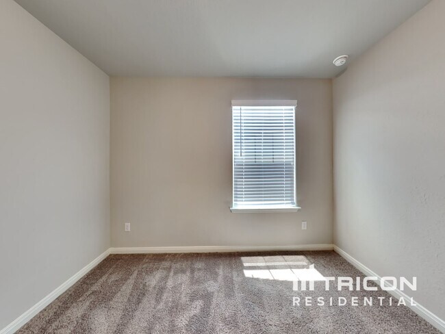 Building Photo - 13611 Emerson Way Saint Hedwig TX